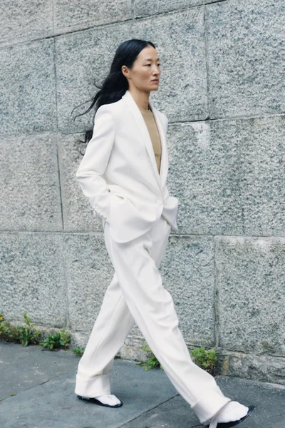 Look 3